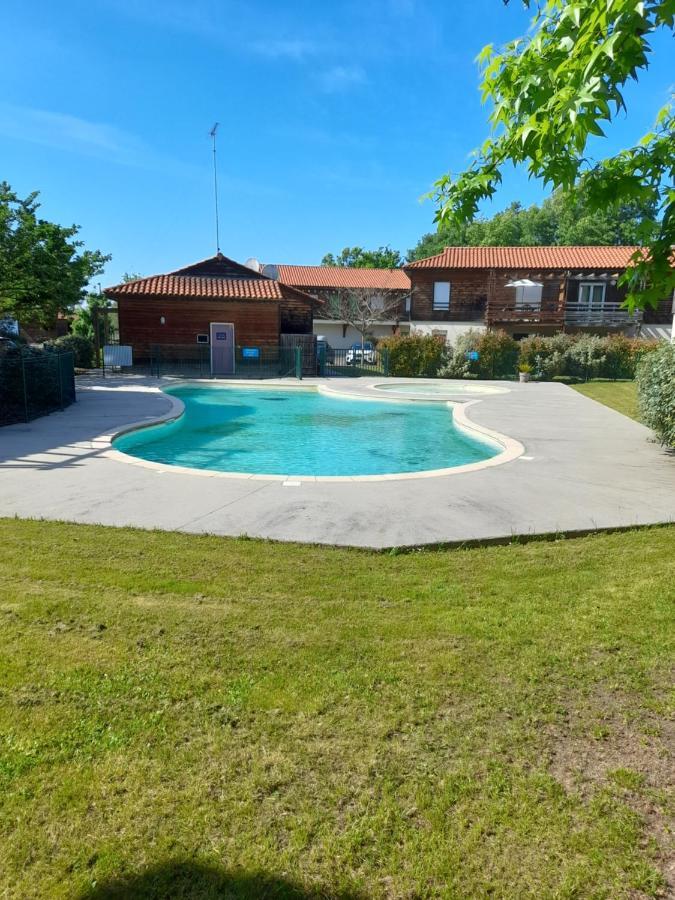 Appartement Les Terrasses Du Lac Aureilhan  Экстерьер фото